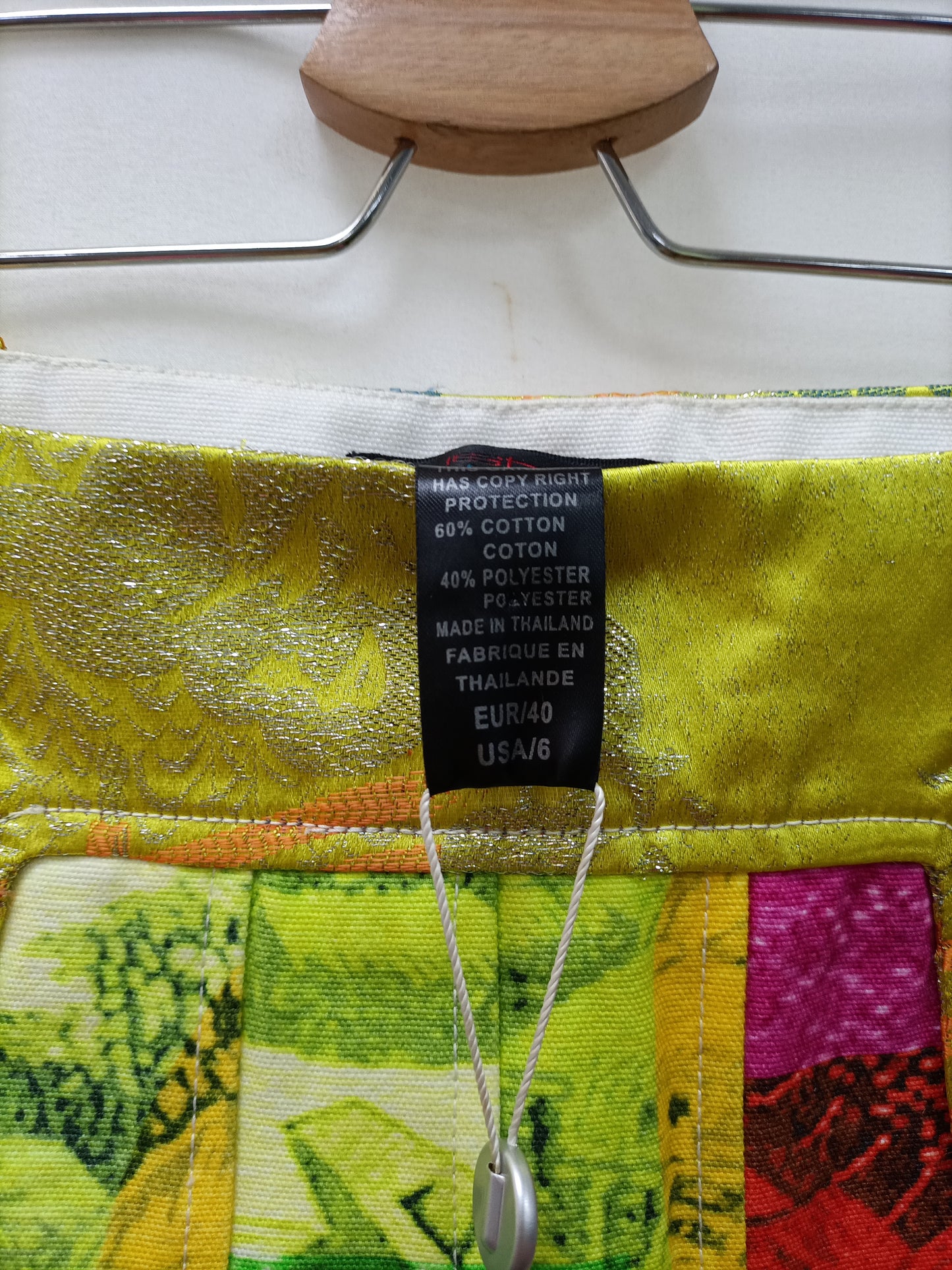 CUSTO. Short printed skirt T.40