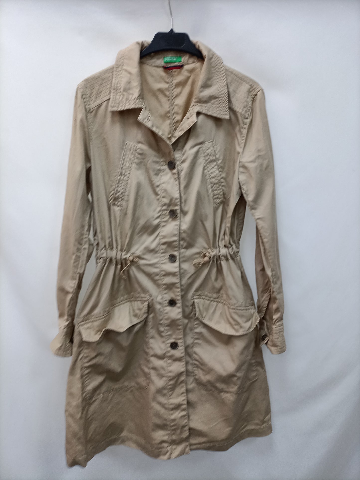 BENETTON. Thin beige parka T.42