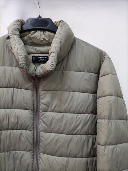 MANGO. Plumas ligero verde T.l