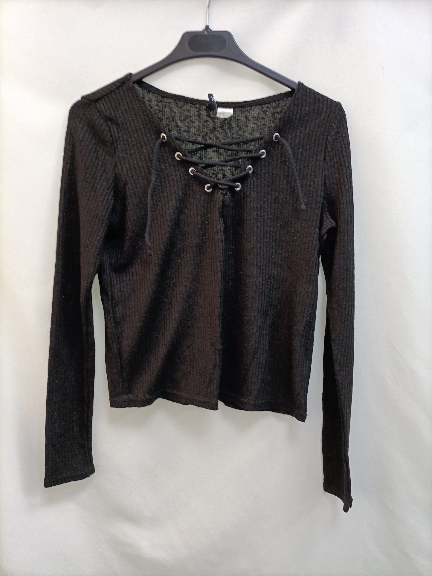H&amp;M. Black Ribbed Top T.xs