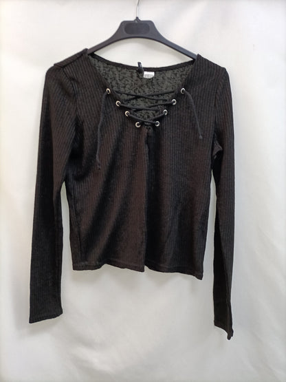 H&amp;M. Black Ribbed Top T.xs