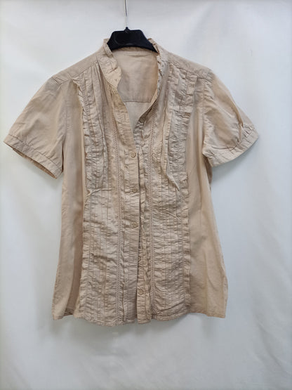 OTRAS. Blusa beige jaretas Tu(s)