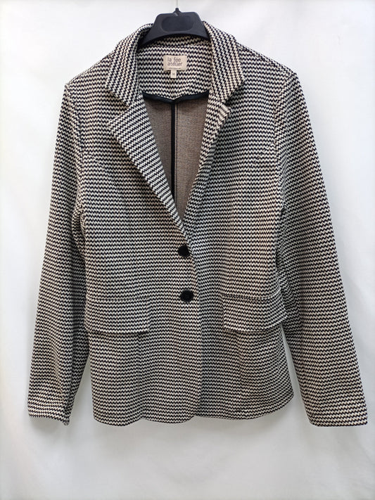 LA FEE ATELIER. Blazer espiga beige y negra T.38