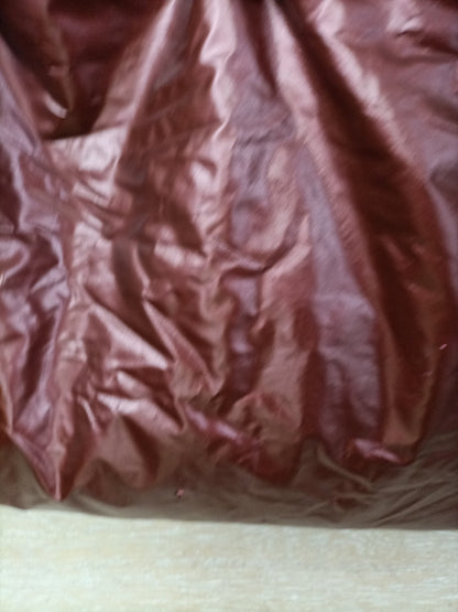 BIMBA Y LOLA. Bolso acolchado burdeos (TARA)