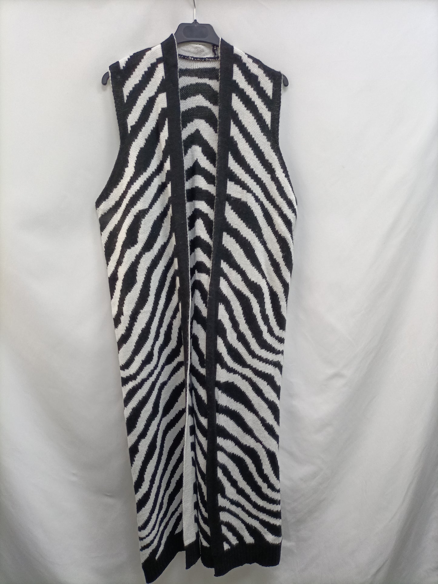 OTHERS. Zebra knit vest TU(m)