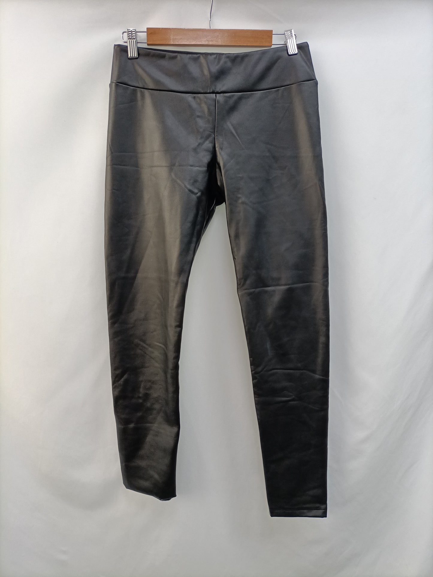 CALZEDONIA. Leggings negro polipiel T.m