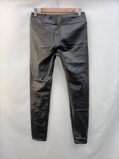 CALZEDONIA. Leggings negro polipiel T.m