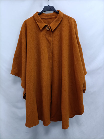 OTRAS. Capa naranja paño TU(l)