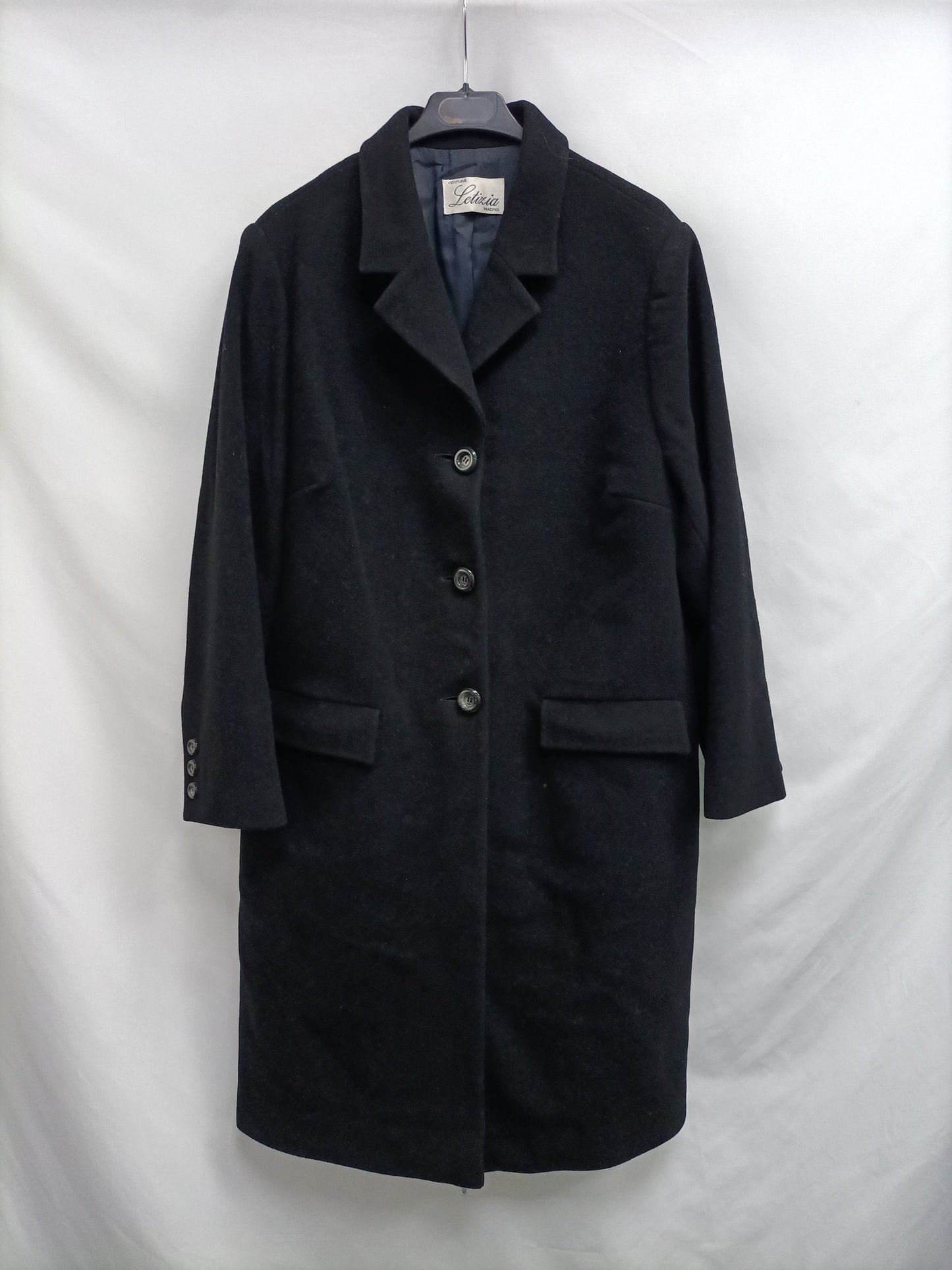 LETICIA MADRID. Black cloth coat, size 46