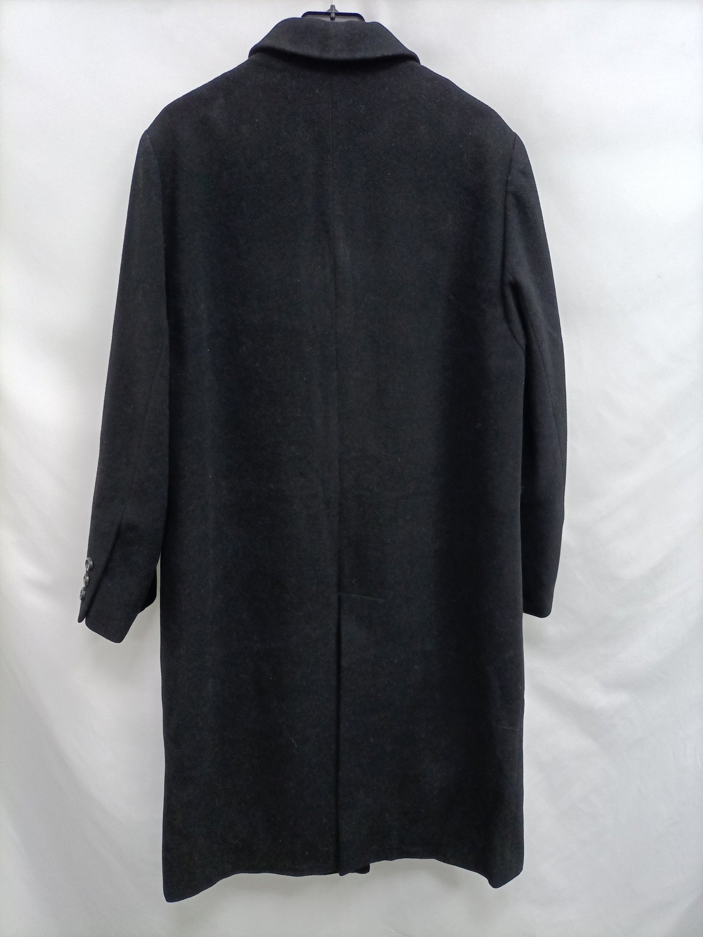 LETICIA MADRID. Black cloth coat, size 46