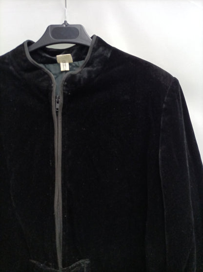 OTHERS. Black velvet jacket S.48(l)