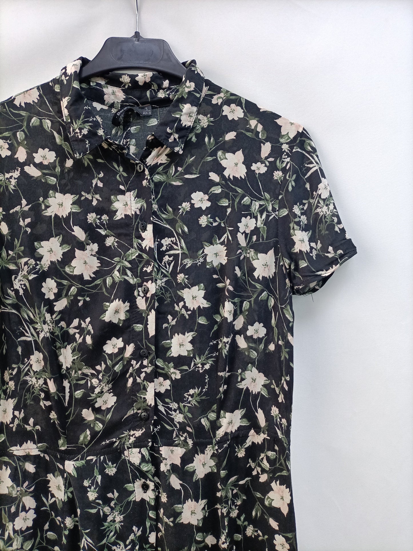 BERSHKA.Vestido largo camisero T.s