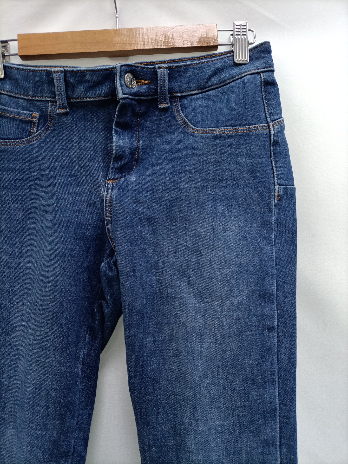 MANGO.Pantalones clásicos pitillo T.36