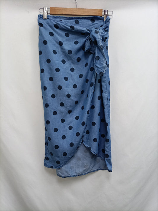 MANGO.Falda midi lunares T.XS