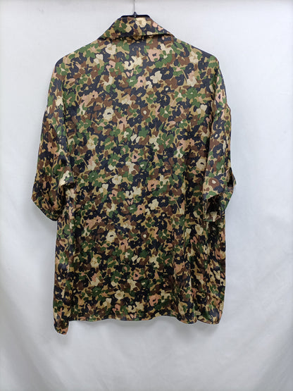 ZARA.Camisa oversized camuflaje T.s