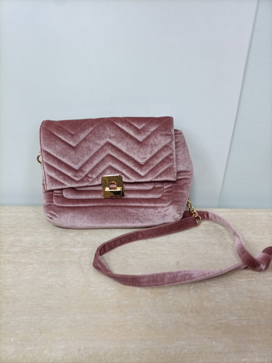 PRIMARK.Bolso rosa terciopelo