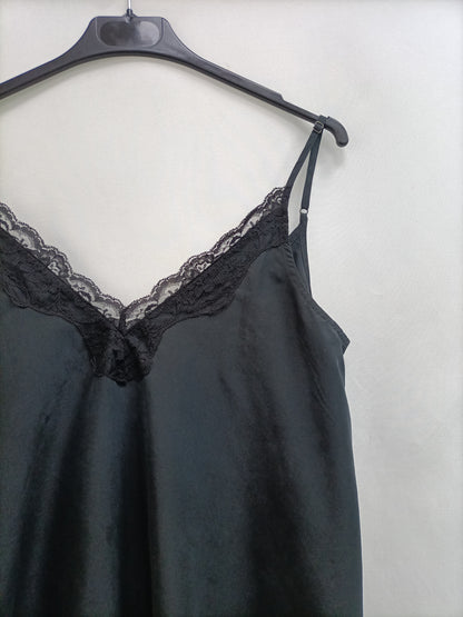 ZARA. Top negro lencero T.m