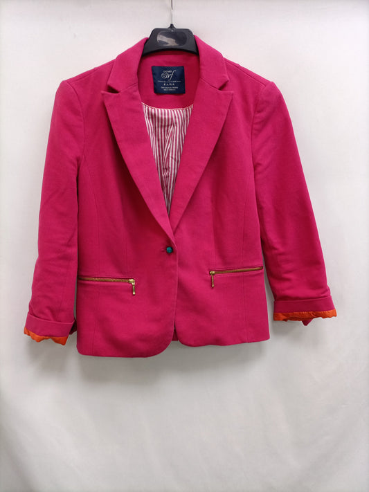 ZARA. Blazer rosa cortita T.m