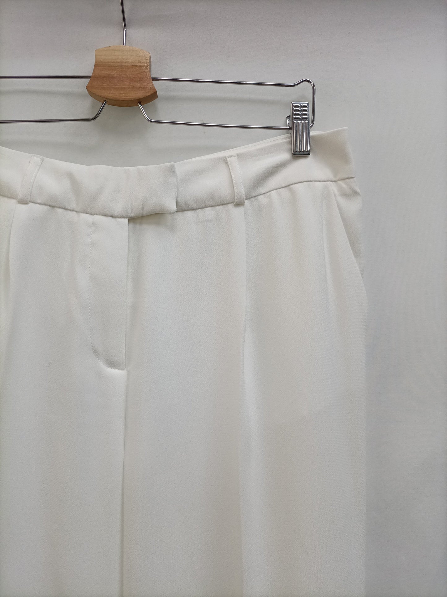 NAFNAF. Flowy white trousers size 40