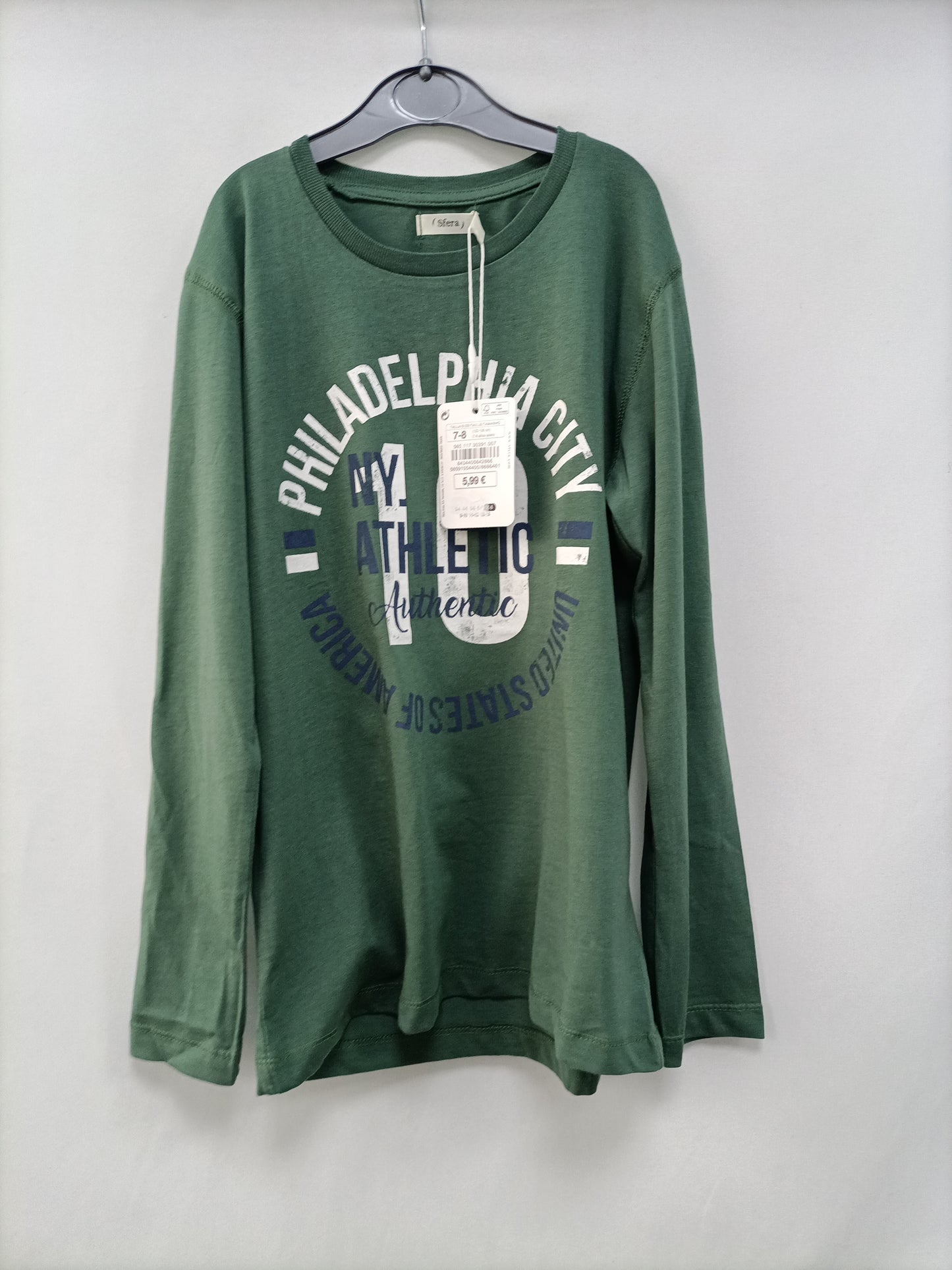 SFERA. Green letter T-shirt, size 7-8 years