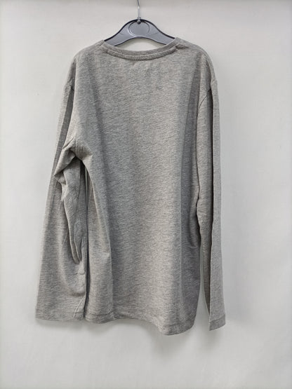 SFERA. Camiseta gris letras T.7-8 años