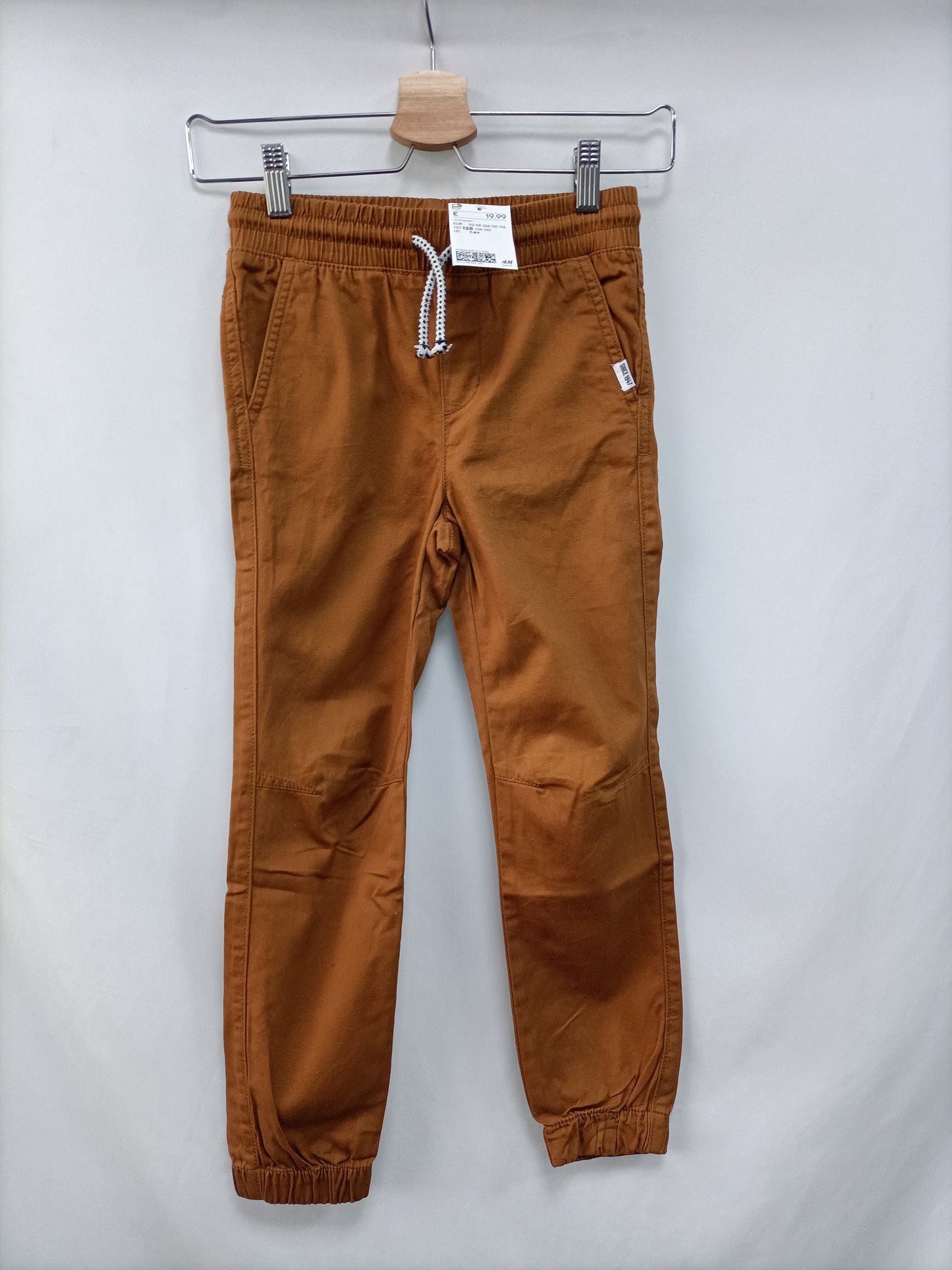 H&M. Pantalón mostaza T.7/8