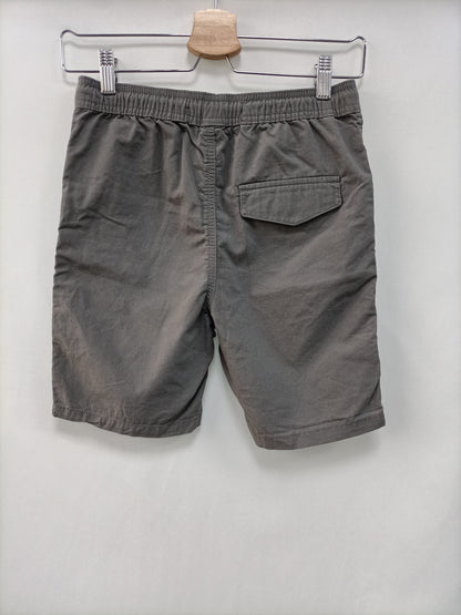 H&amp;M. Grey shorts, size 10-11 years