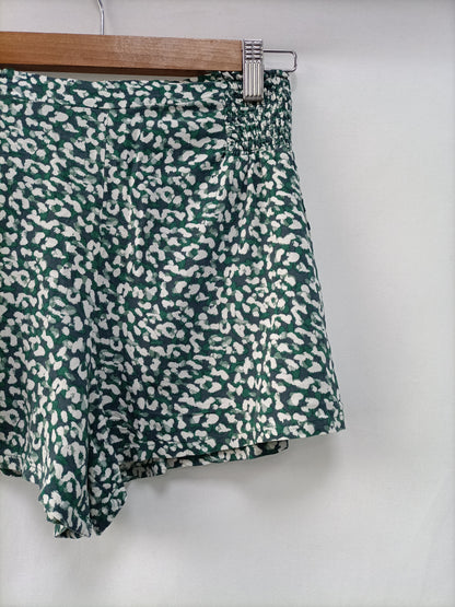 WOMEN'SECRET. Shorts verde estampado T.s