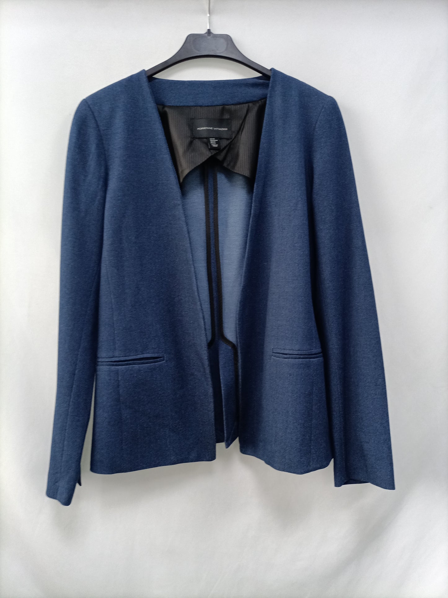 ADRIENNE VITTADINO. Blazer azul fluida T.xs