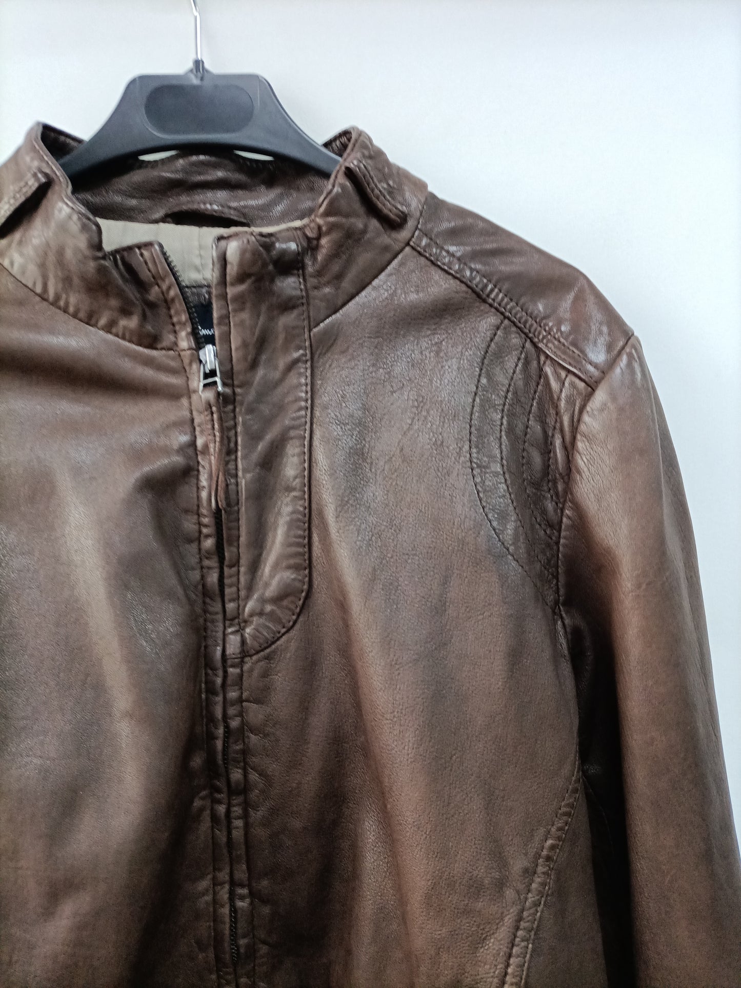 MASSIMO DUTTI. Chaqueta piel marrón T.L(34)