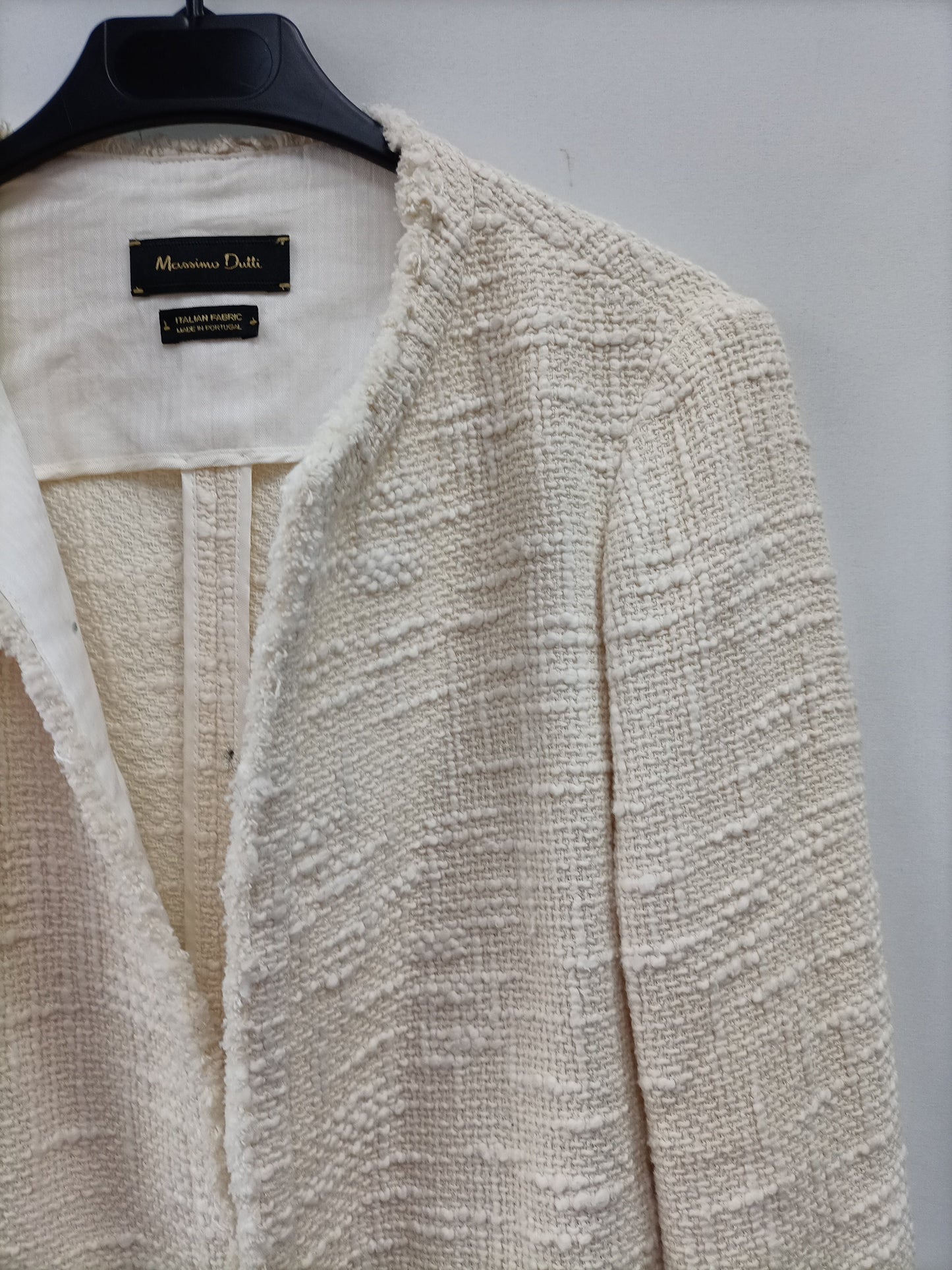 MASSIMO DUTTI. Chaqueta beige tweed T.36