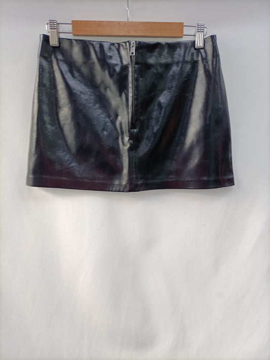 OTRAS. Falda corta vinilo T.u(s)