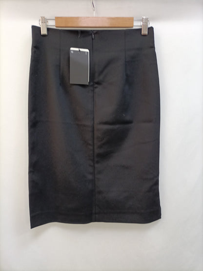 ZARA. Black fitted skirt Tm