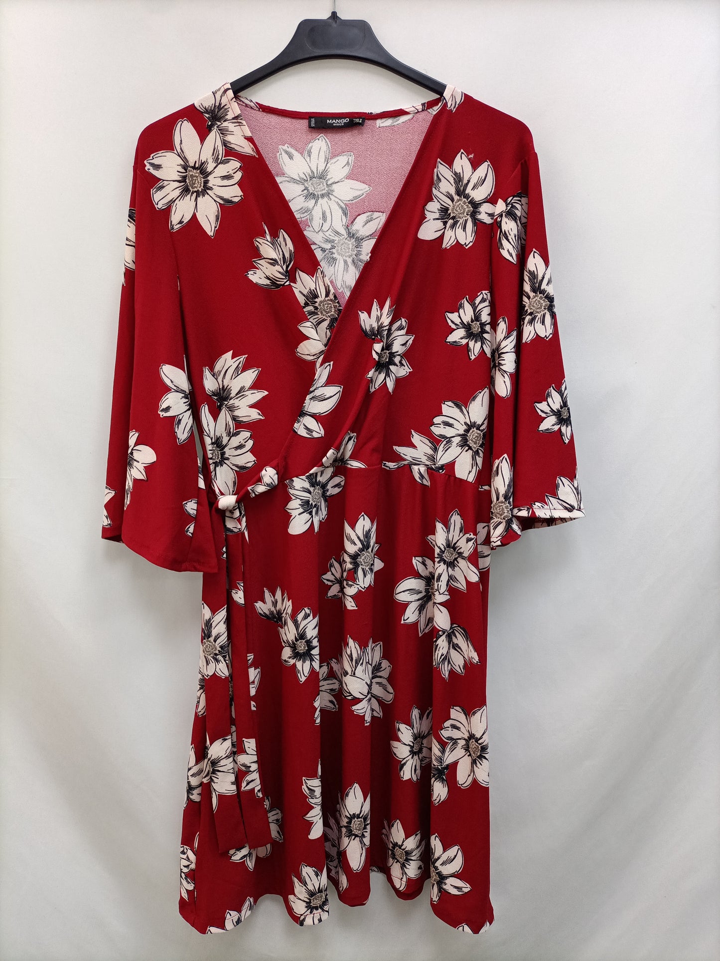 MANGO. Vestido corto flores T.m