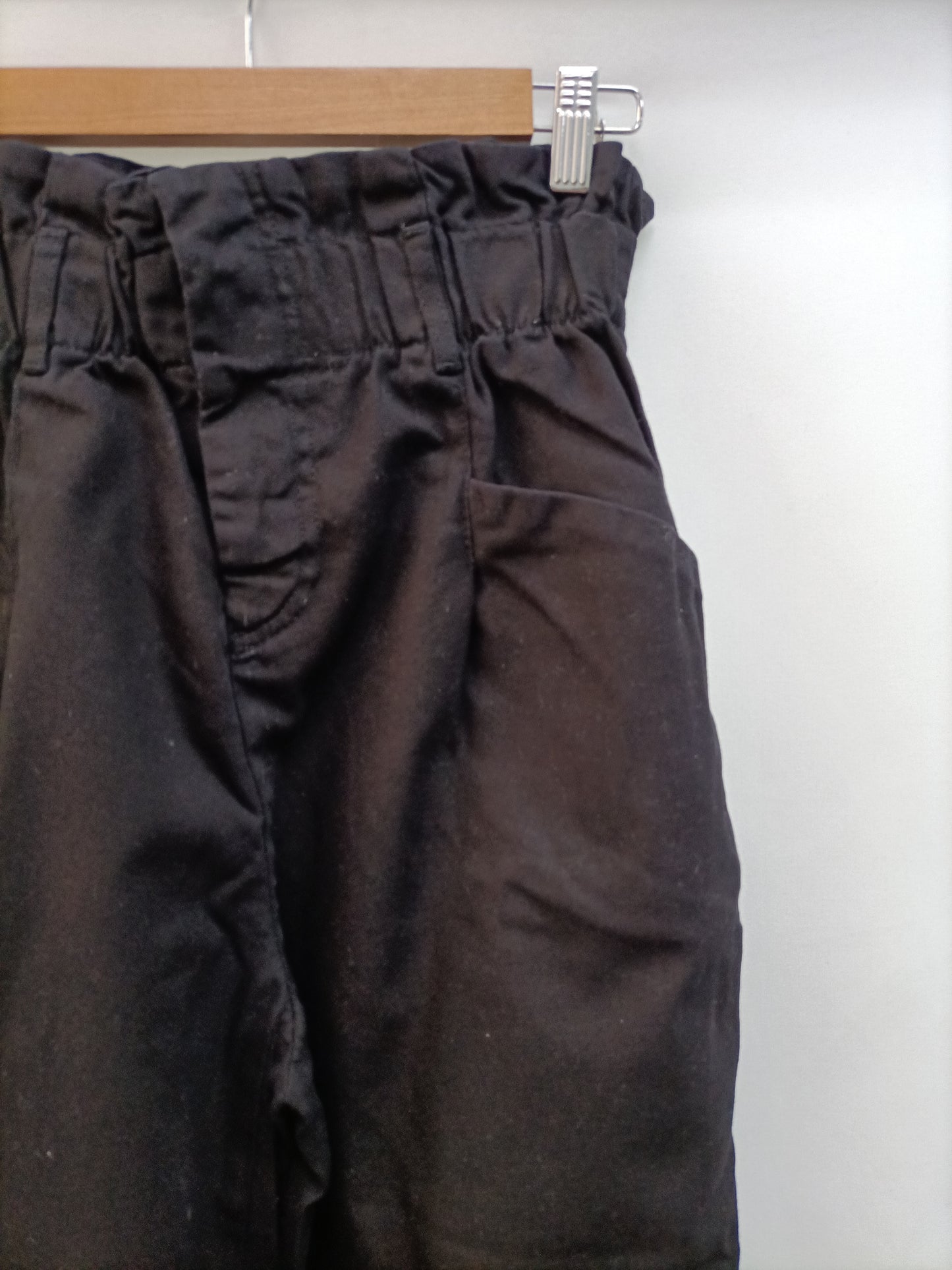 BERSHKA. Black slouchy trousers, size 38