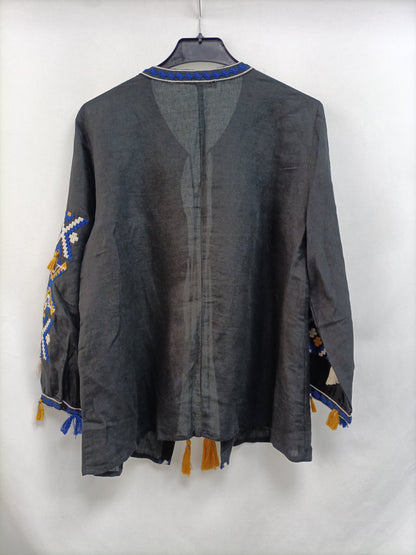 MANGO. Chaqueta negra bordada T.s