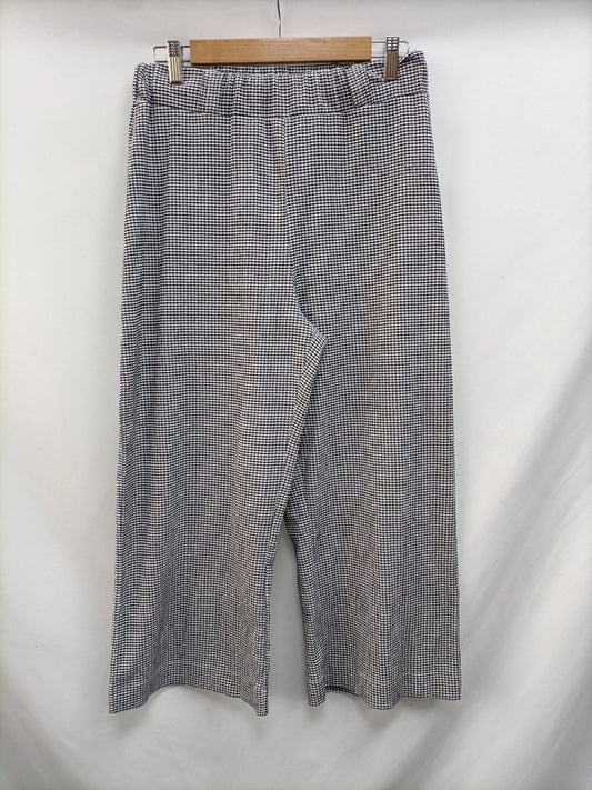 MANGO. Pantalón culotte cuadros T.m
