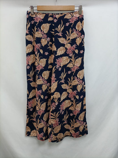 MANGO. Pantalón culotte flores T.s