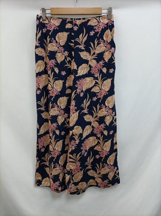 MANGO. Pantalón culotte flores T.s