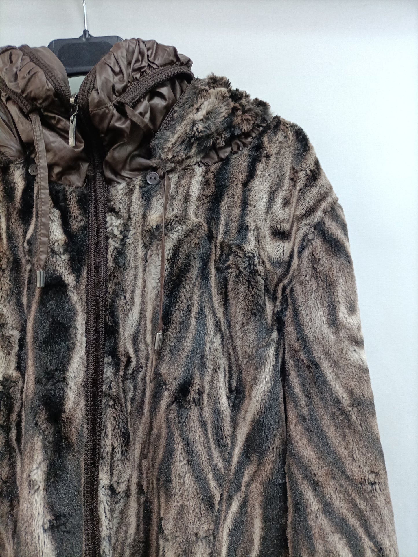 OTRAS.Chaqueta plumas y pelito reversible T.M/L