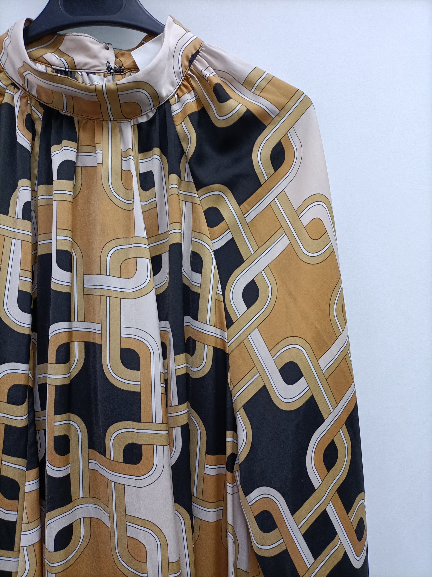 RICHARD ALLEN X H&amp;M. Short chain dress S.46
