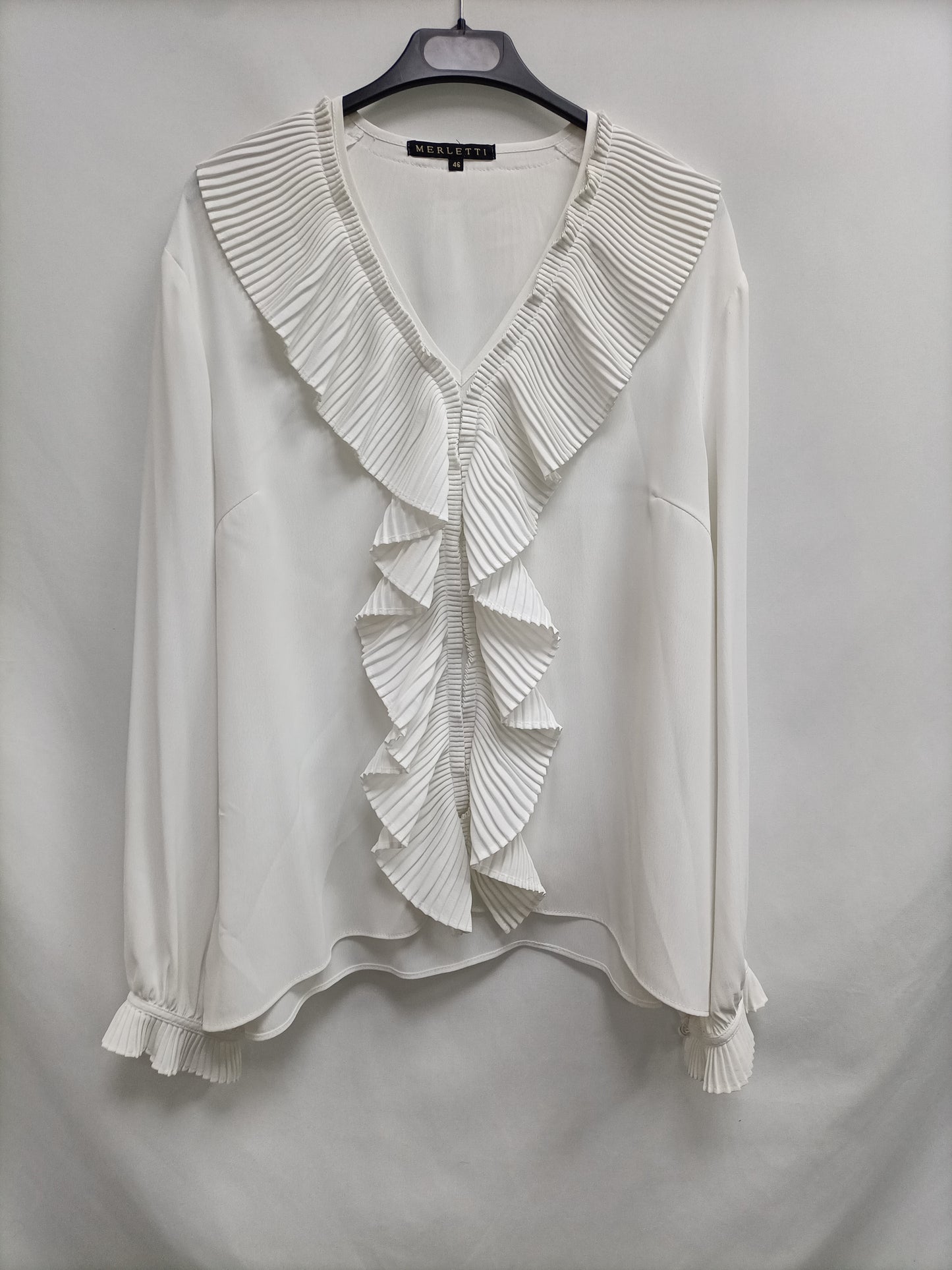 MERLETTI.Blusa blanca volantes T.46