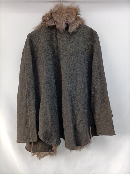 TBA.Poncho pelo conejo TU (m/l)