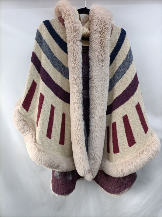 MarketOTRAS.Poncho beige TU (M/L)