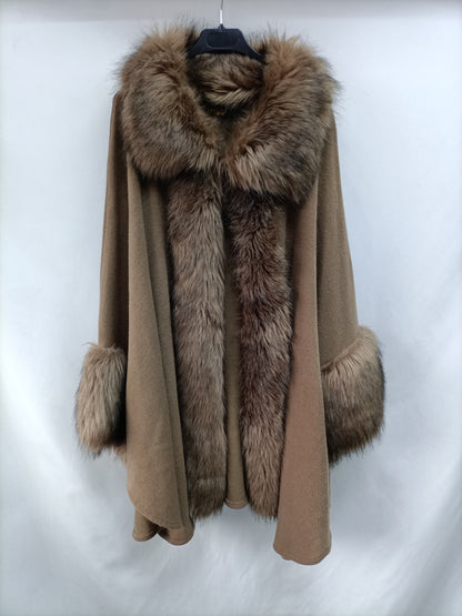 OTRAS.Abrigo punto y pelo beige TU (m/l)