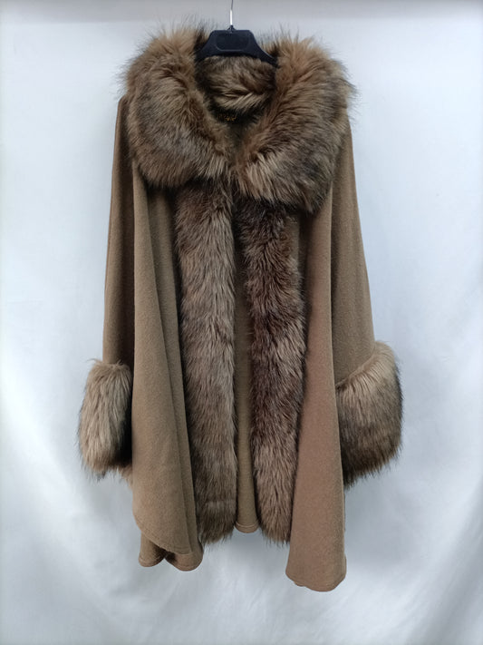 OTRAS.Abrigo punto y pelo beige TU (m/l)