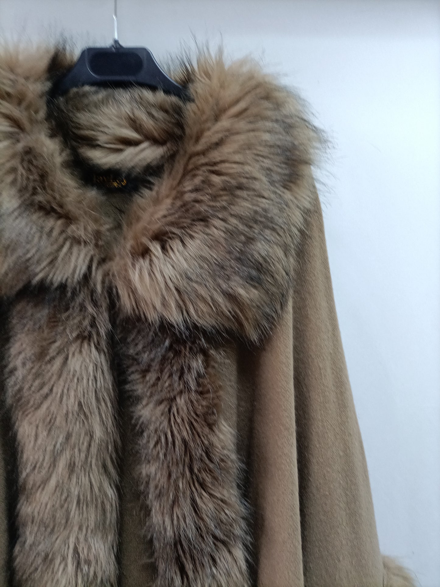 OTRAS.Abrigo punto y pelo beige TU (m/l)