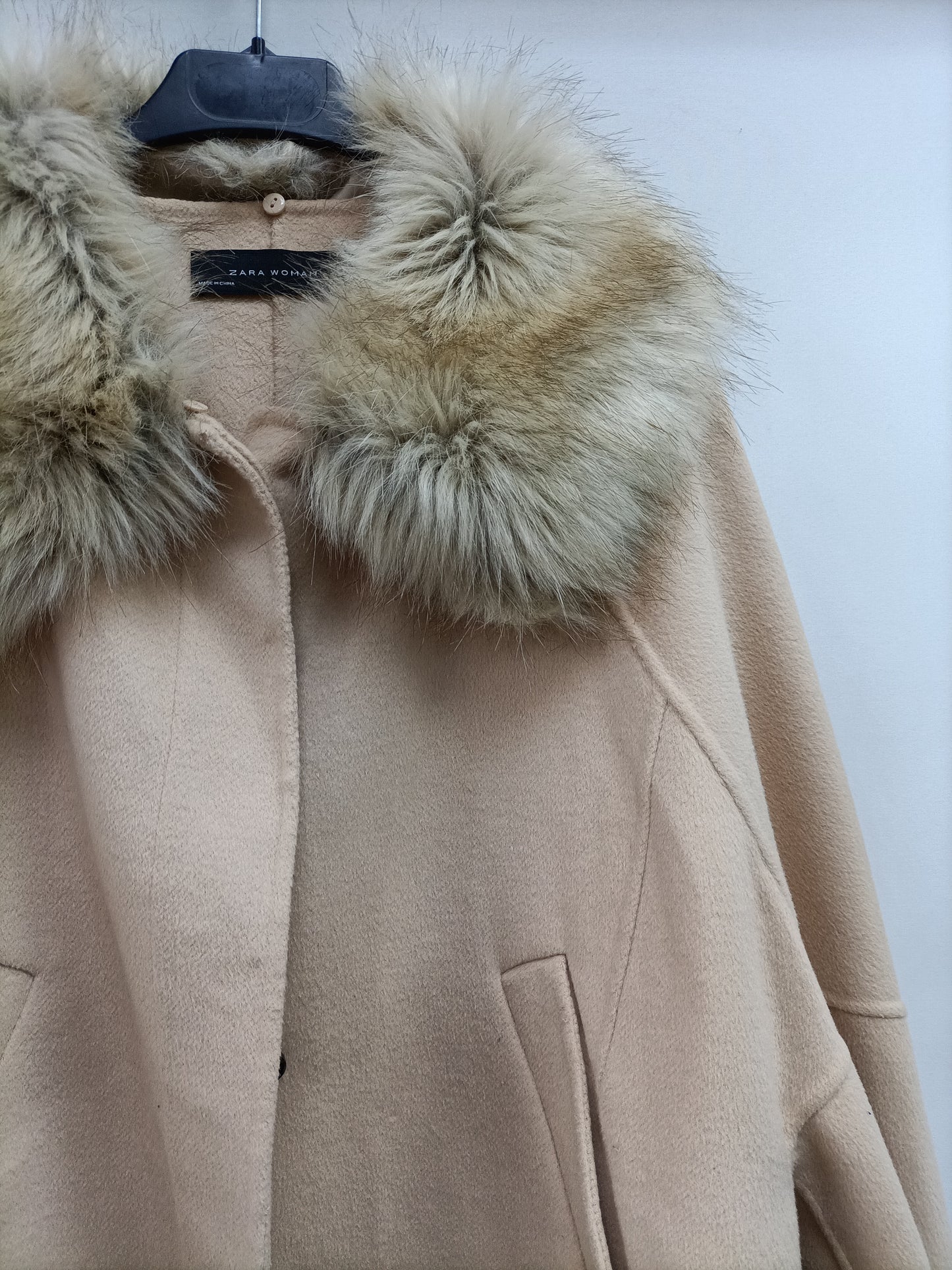 ZARA. Beige poncho TL