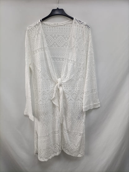 OYSHO. Top encaje blanco T.s/m