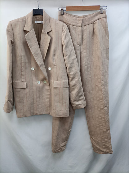 CHIRIBITA. Blazer beige rayas T.36
